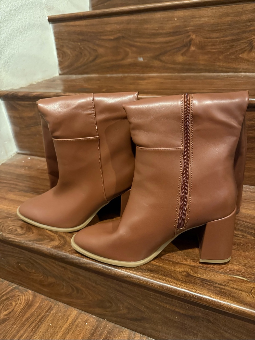 Women's Brown Mid-Calf Block Heel Boots - Picture 1 of 3